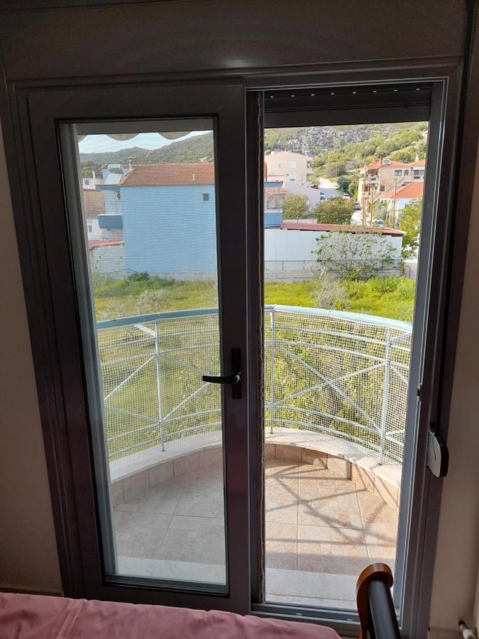 Dominikis Appartment Néa Péramos المظهر الخارجي الصورة