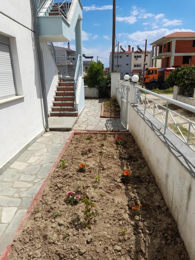 Dominikis Appartment Néa Péramos المظهر الخارجي الصورة