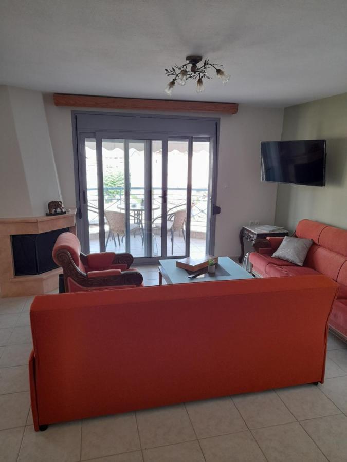Dominikis Appartment Néa Péramos المظهر الخارجي الصورة